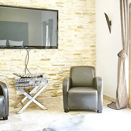 Maison Prestige Saint Tropez By Roberto Geissini Hotel 3*