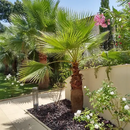 Maison Prestige Saint Tropez By Roberto Geissini 3*