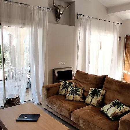 מלון Maison Prestige Saint Tropez By Roberto Geissini 3*