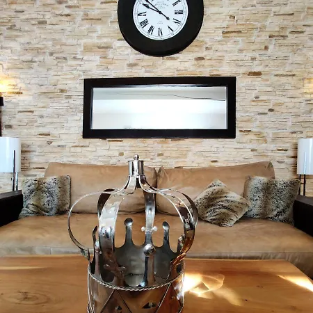Maison Prestige Saint Tropez By Roberto Geissini מלון 3*